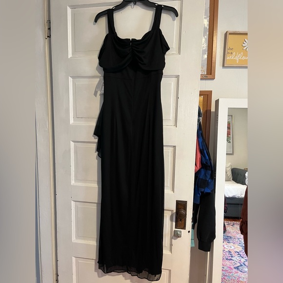 NWT black formal dress w/ some sheer swing side overlay on chest. Zip closure - Picture 4 of 7